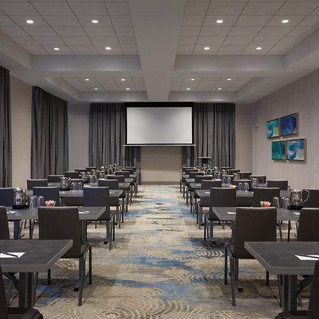 Springhill Suites By Marriott Orlando At Millenia Exterior foto